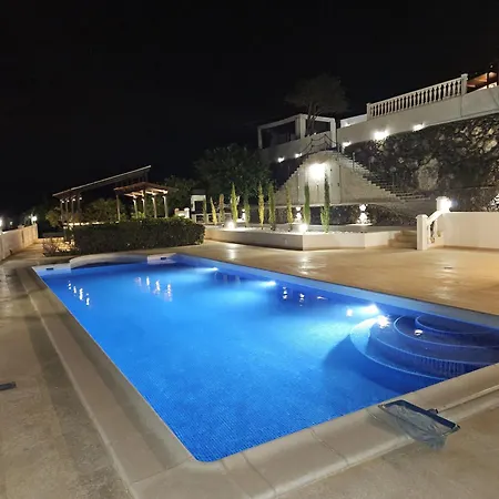 Villa Tequila *